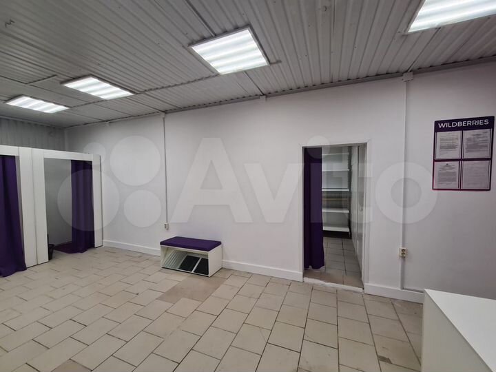 Торговая площадь, 55 м²