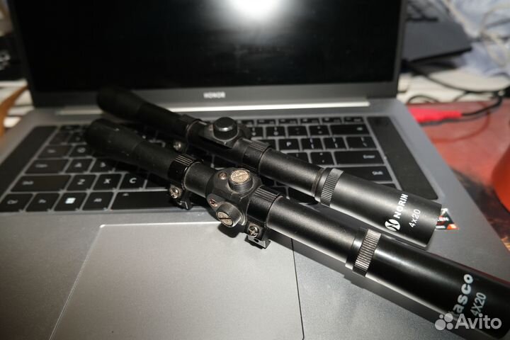 2 оптических прицела 4Х20