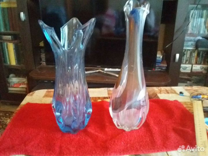 Вазы из цветного стекла югославия