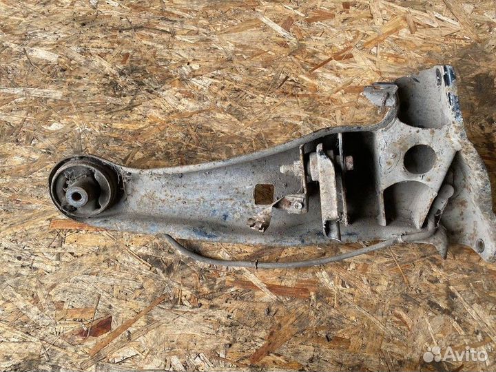 Рычаг задний продольный правый Mitsubishi Lancer