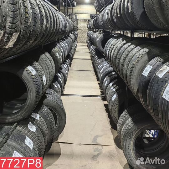 Nokian Tyres Hakkapeliitta 9 215/55 R17 94M