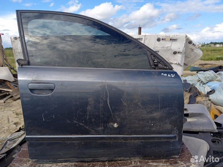 Дверь Audi A4 B6 2000 перед. прав. (б/у)