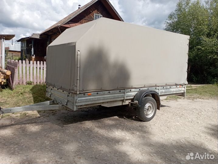 Прицеп на легковой автомобиль