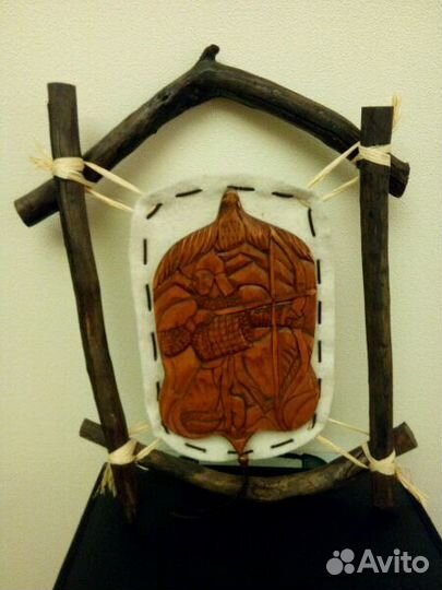 Панно Воин, дерево, кедр, войлок, плывун