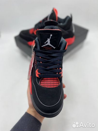 Nike Air Jordan 4 Retro “Red Thunder”