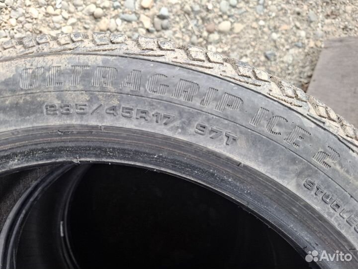 Goodyear UltraGrip Ice 2 235/45 R17 97T