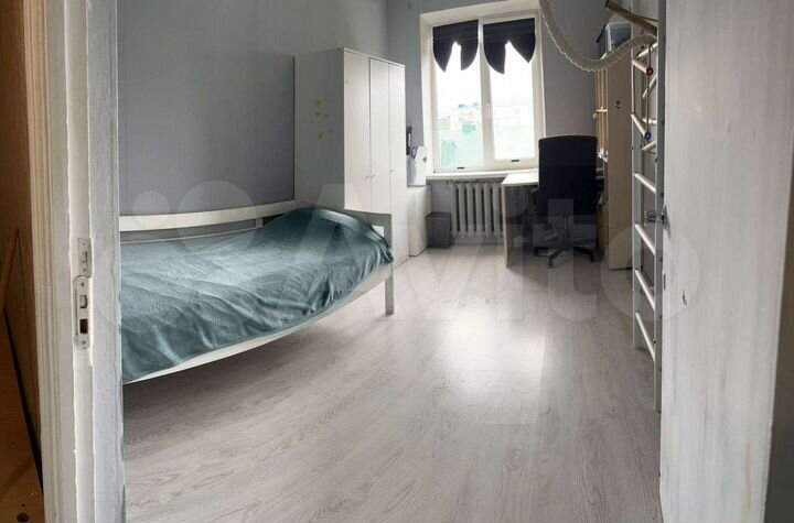 3-к. квартира, 70 м², 5/5 эт.