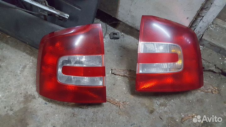 Фонари задние Octavia A5 уневерсал