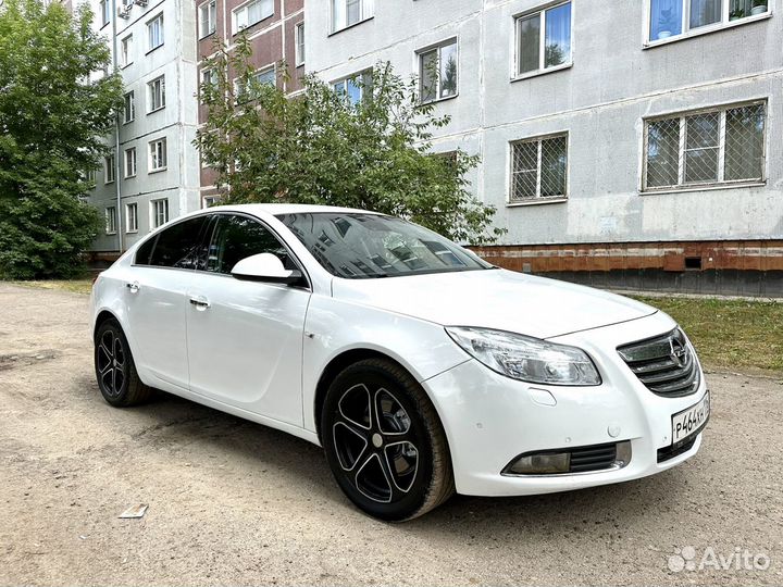 Opel Insignia 2.0 AT, 2013, 205 500 км