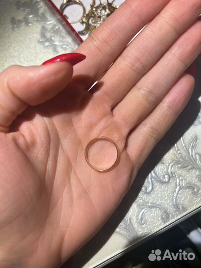 Кольцо обручальное золото 585