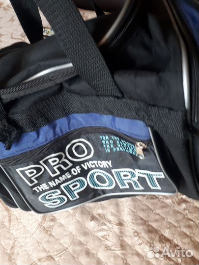 Небольшая спортивная сумка