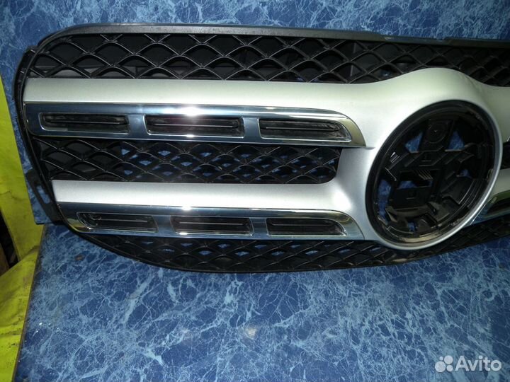 Решетка радиатора Mercedes X167 Мерседес в167