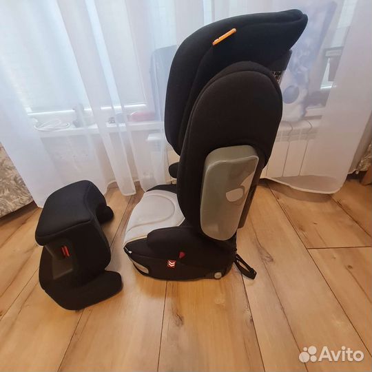 Детское автокресло joie trillo shield