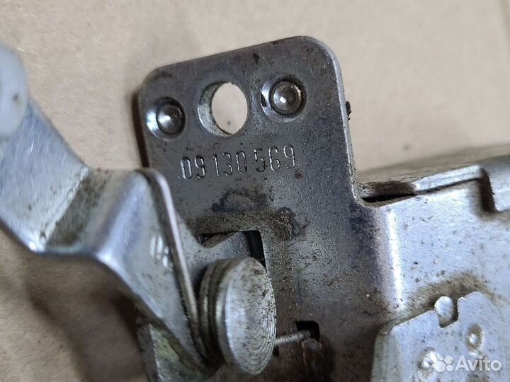 Замок крышки багажника Opel Astra G 1998-2005