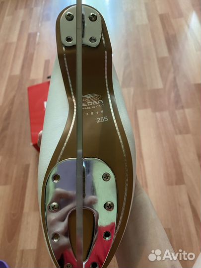 Профессиональные фигурные коньки edea overture