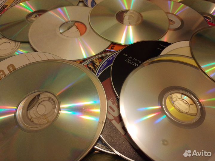 CD диски для декора или поделок 150 штук