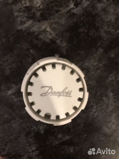 Терморегулятор на батарею danfoss, цена за 2 шт