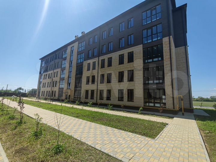 2-к. квартира, 80 м², 1/5 эт.