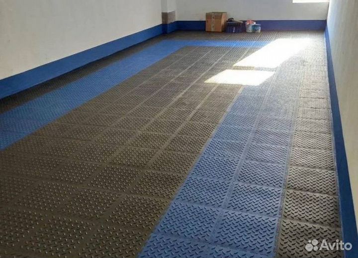 Модульная пвх плитка в автосервис / сто