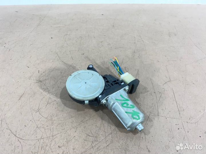 Моторчик стеклоподъемника передний правый Infiniti