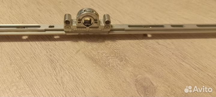 Запор основной поворотно-откидной