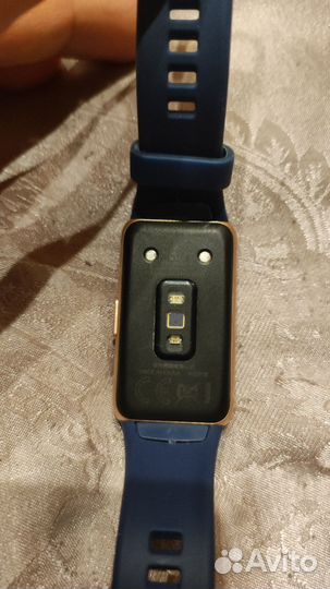Фитнес браслет Huawei band 6