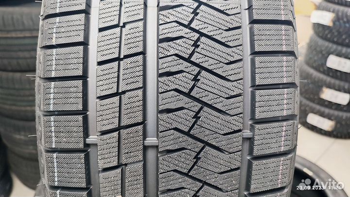 Triangle Snowlink PL02 245/65 R17 111H