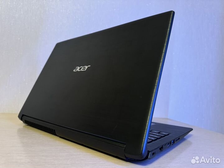 Игровой Acer 15.6 FHD R5 2500u r530 256ssd / 16