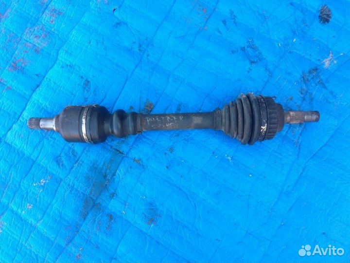 Полуось (привод) передний левый Peugeot Partner