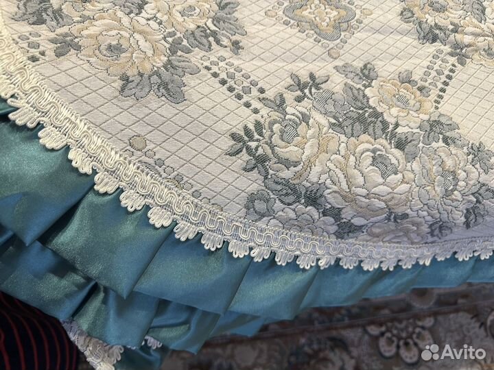 Покрывало на кровать новое