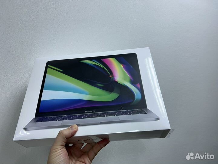 Hoвый MacBook 13 Pro M2 8/256+