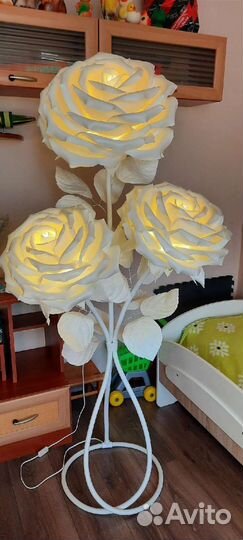 Ростовые цветы. Светильник. Торшер
