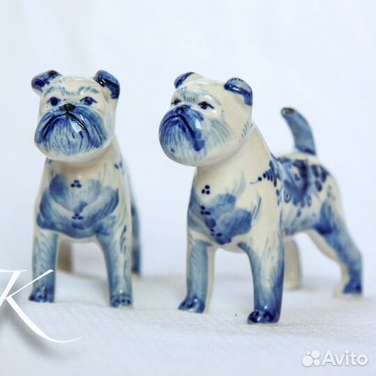 Гриффон статуэтка из фарфора