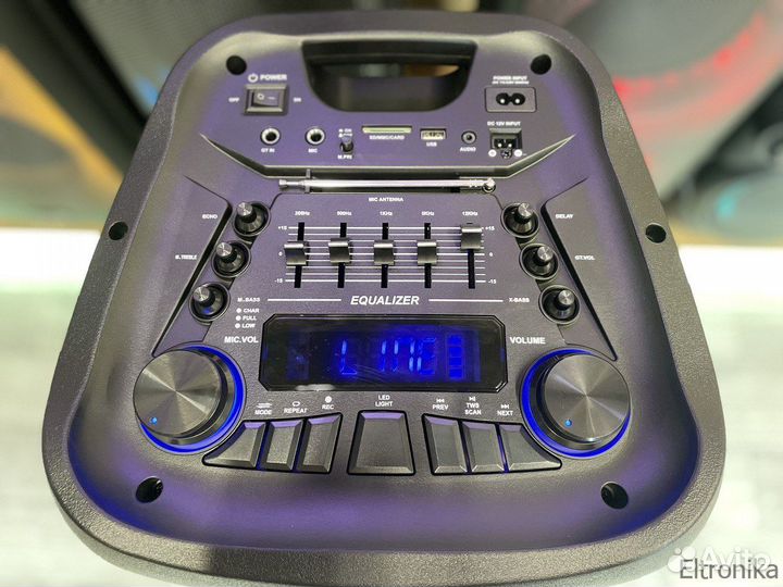 Большая мощная портативная колонка