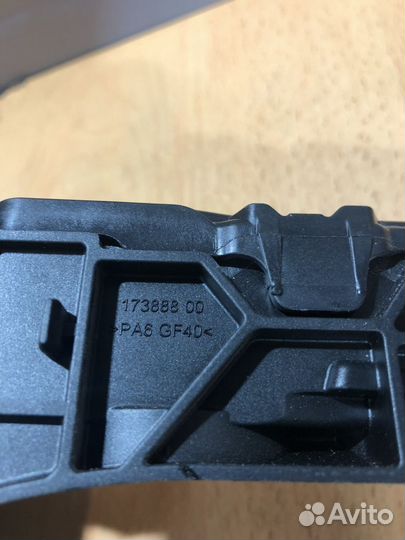 Педаль газа Ford Focus III (2011—2015)