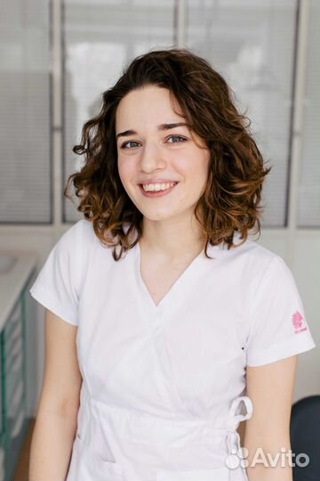 Врач стоматолог терапевт