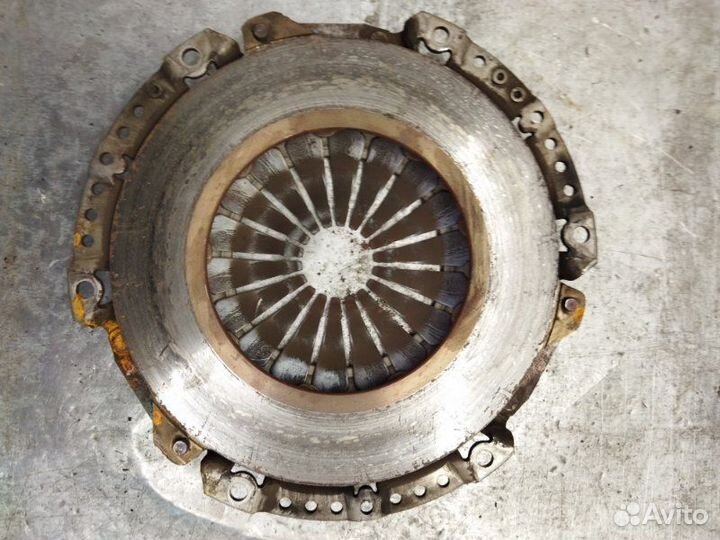 Корзина сцепления Ford Focus 3 хетчбэк 1.6L