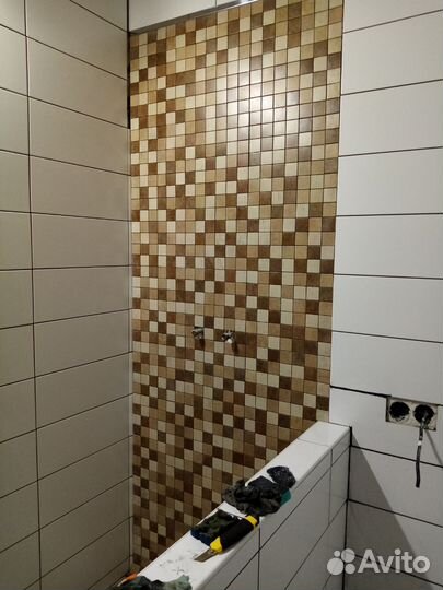 Уложить плитку