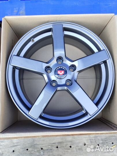 Диски R 16 5*100 ет 35 Vossen графит