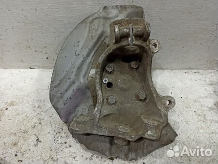 Кулак передний правый бмв