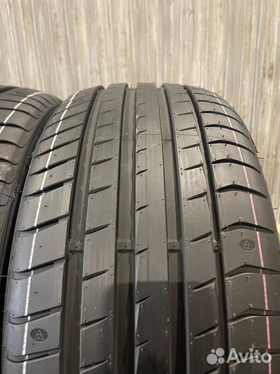 Triangle EffeXSport TH202 235/45 R17 97Y