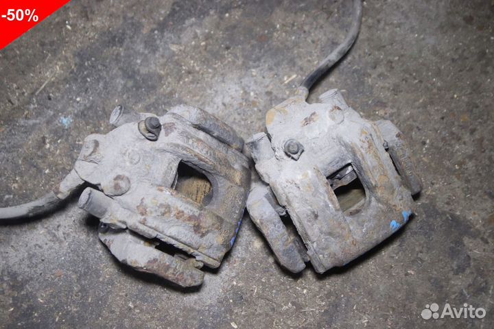 Суппорт тормозной на Бмв X3 E83