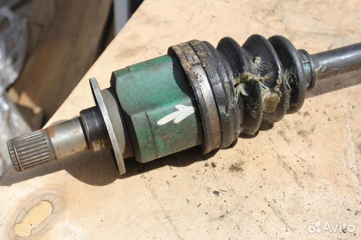 Привод задний правый mitsubishi airtrek CU2W