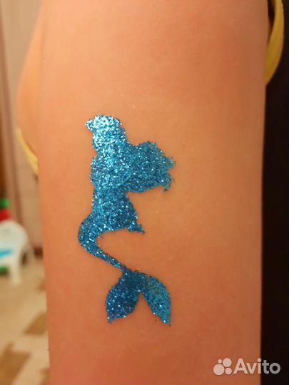 Тату блестками на день рождения