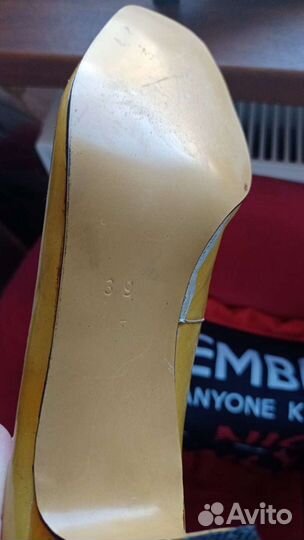 Пара туфель винтаж 60 е Европа