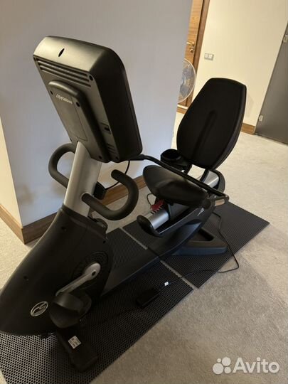 Велоэргометр горизонтальный Life Fitness