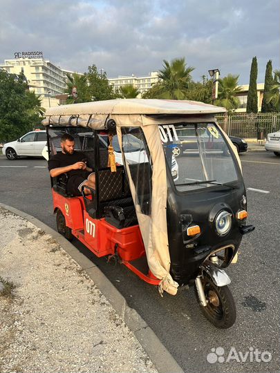 Трицикл Тук-тук