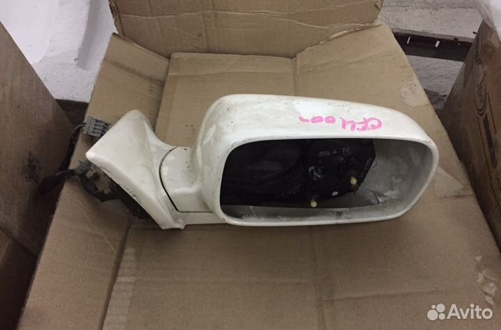Зеркало правое Honda Accord 6 (cf4)