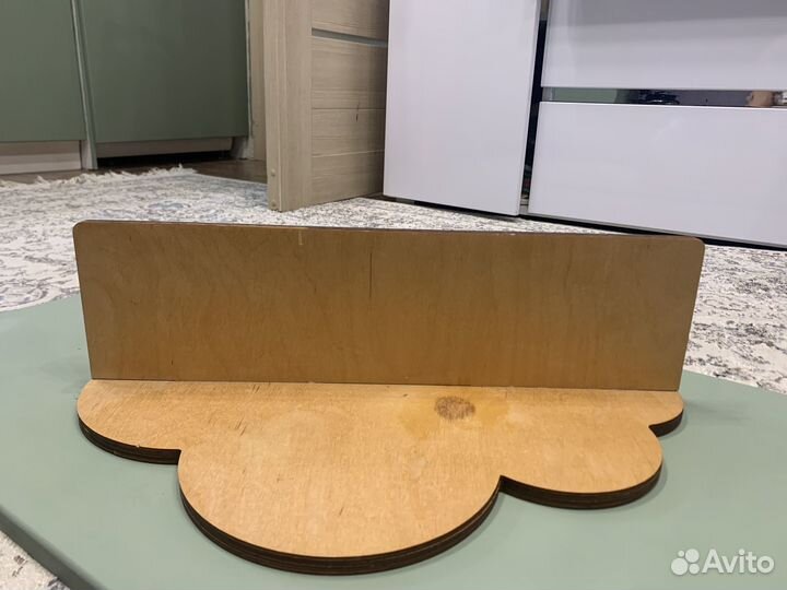 Полочка детская настенная