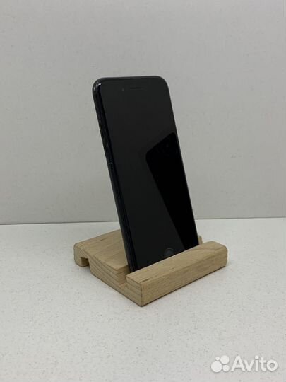 iPhone 7, 32 ГБ